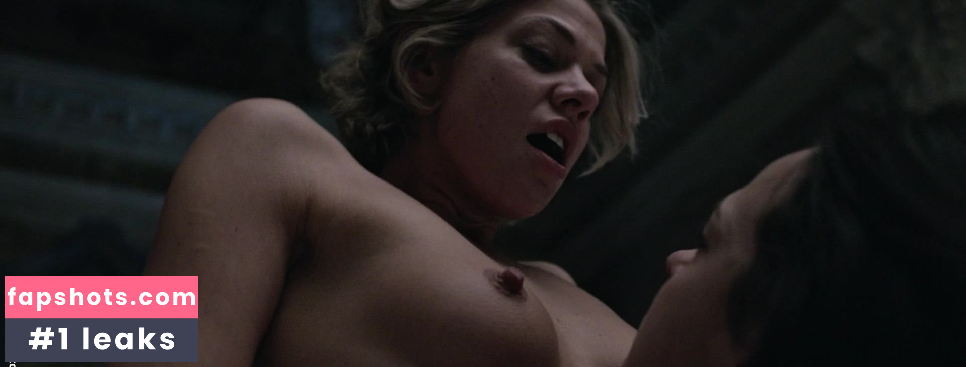 Marta Gastini gallery photo #72