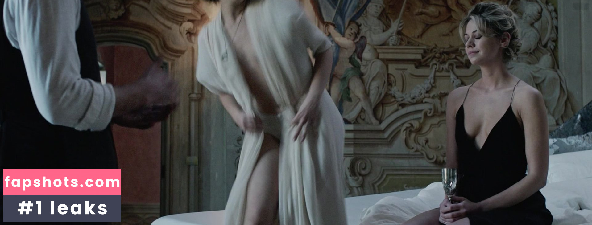 Marta Gastini gallery photo #77