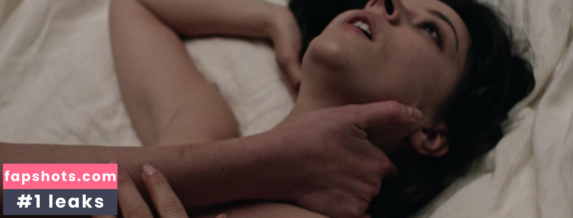 Marta Gastini gallery photo #99