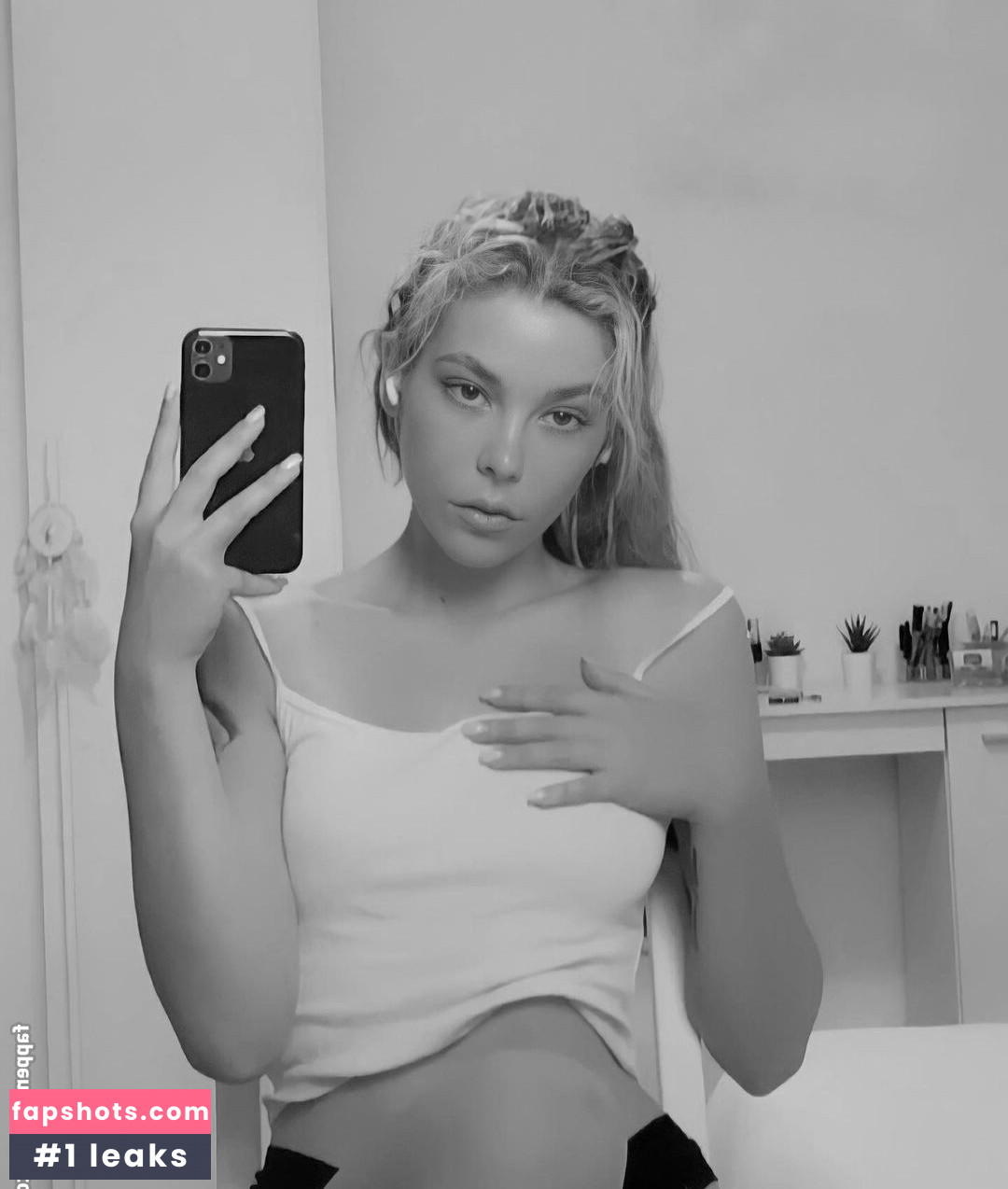 Marta Genovesi Nude Leaks OnlyFans Photos #53 - LeakJerk