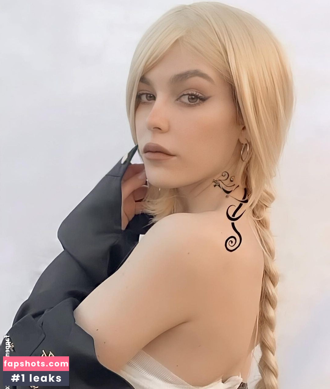 Marta Genovesi Nude Leaks OnlyFans Photos #9 - LeakJerk