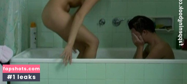 Marta Larralde gallery photo #35