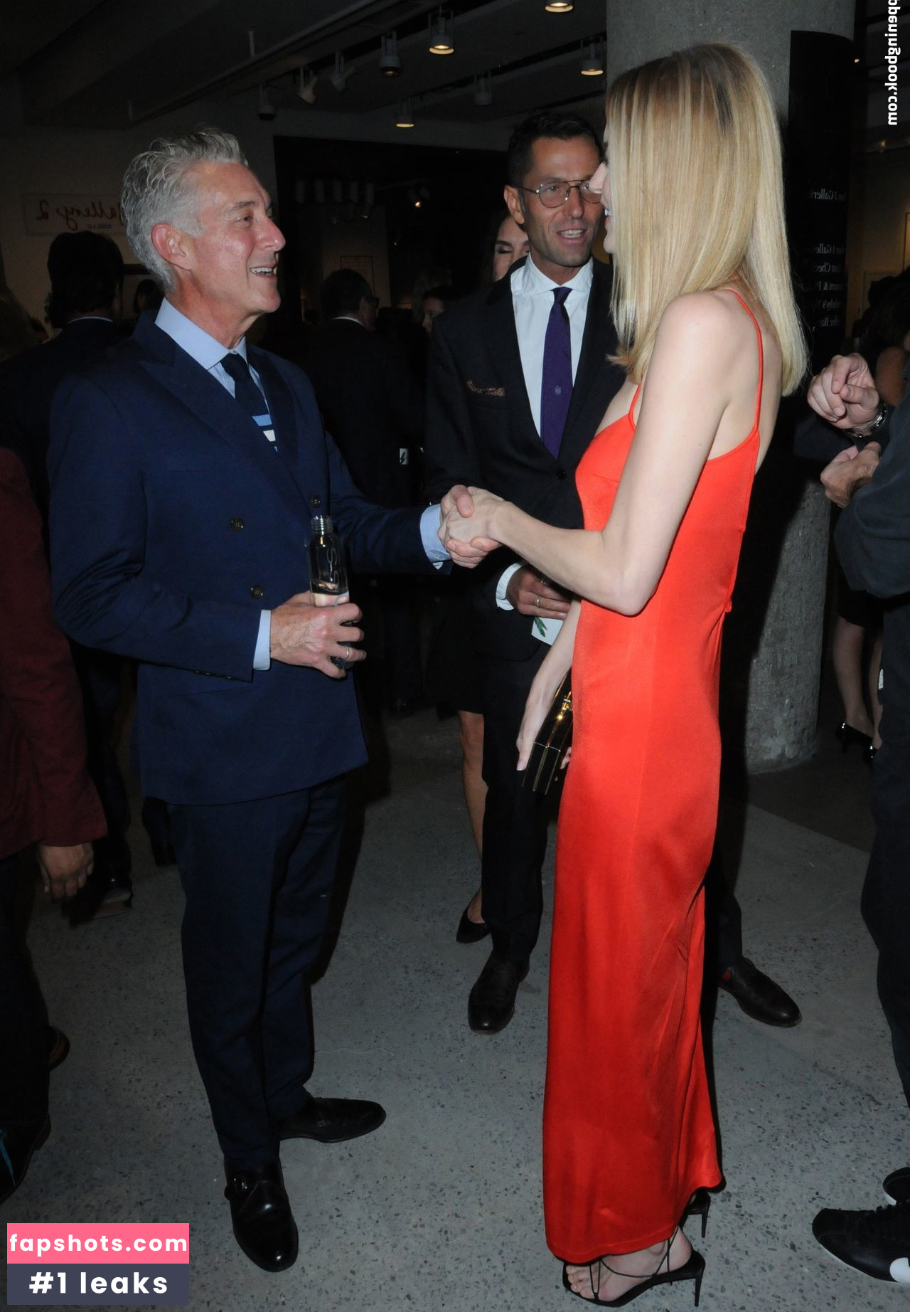 Martha Hunt gallery photo #111