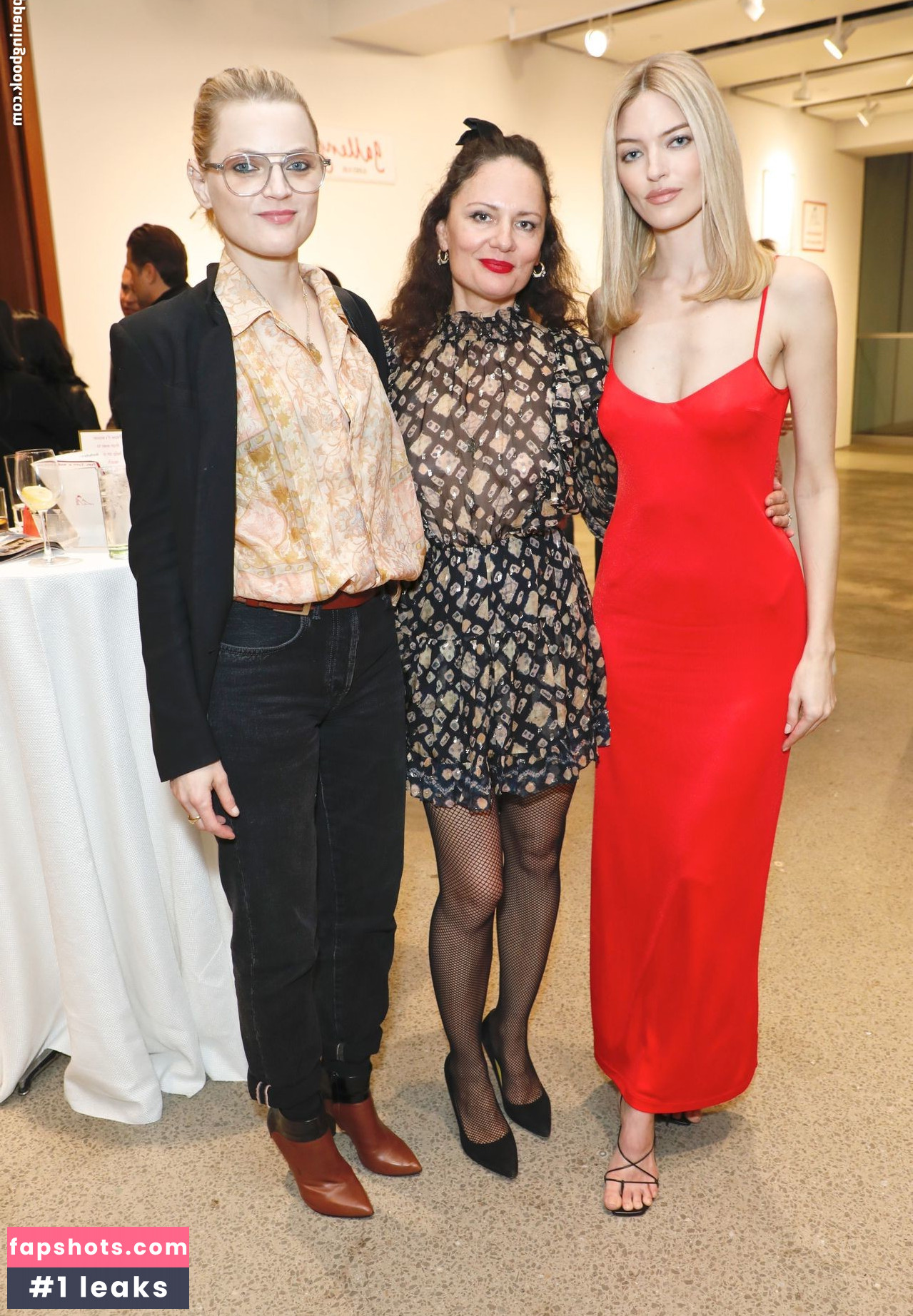 Martha Hunt gallery photo #127