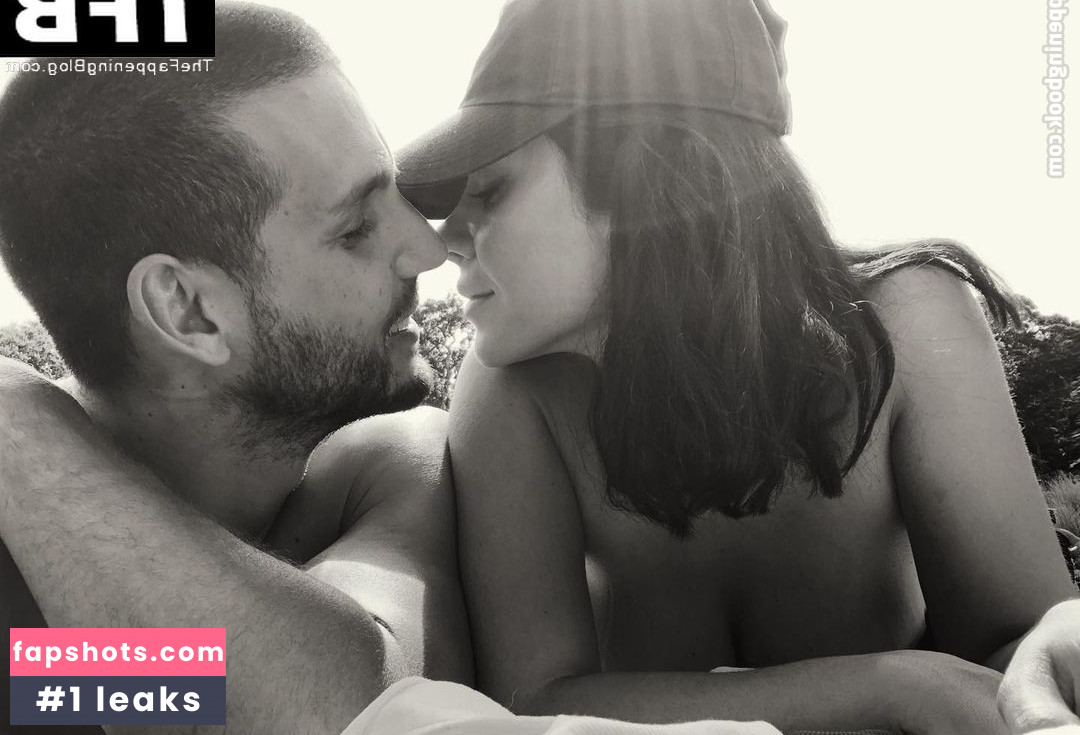 Martha Kalifatidis Nude Leaks OnlyFans Photos #6 - LeakJerk