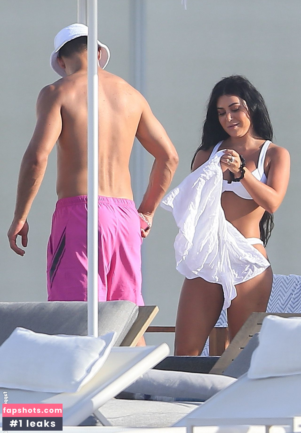 Martha Kalifatidis nude babe gallery