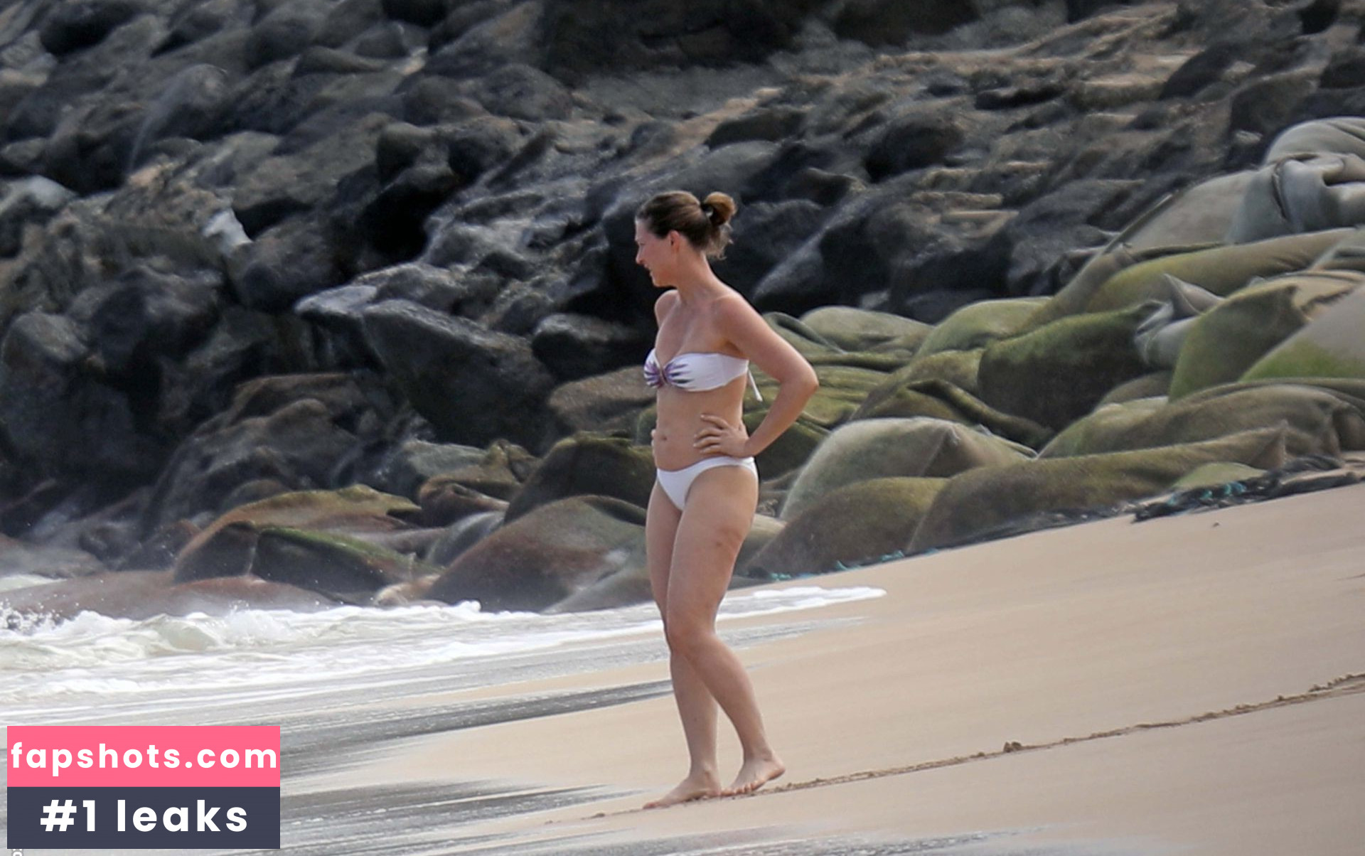 Martha Louise gallery photo #13