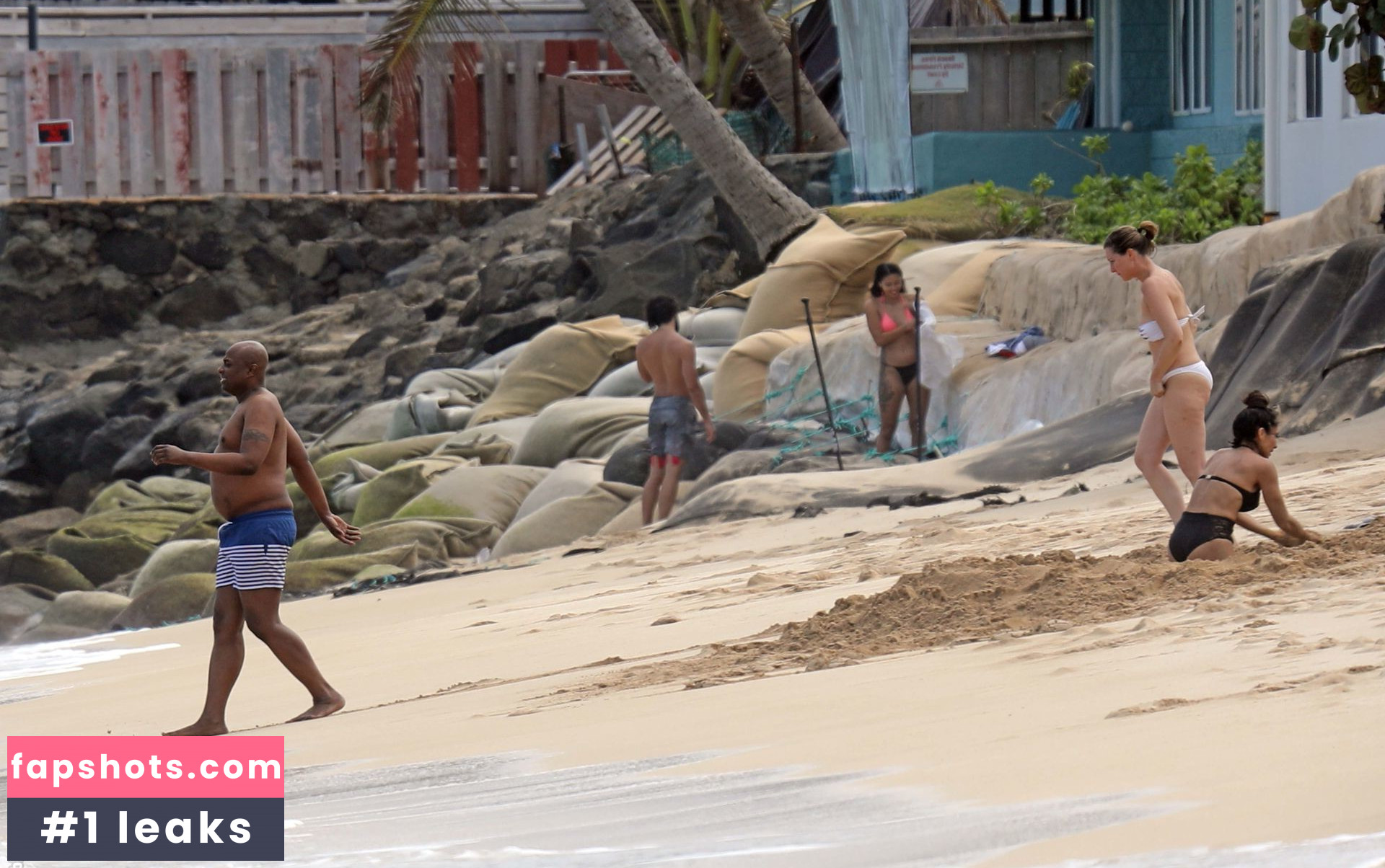 Martha Louise gallery photo #15