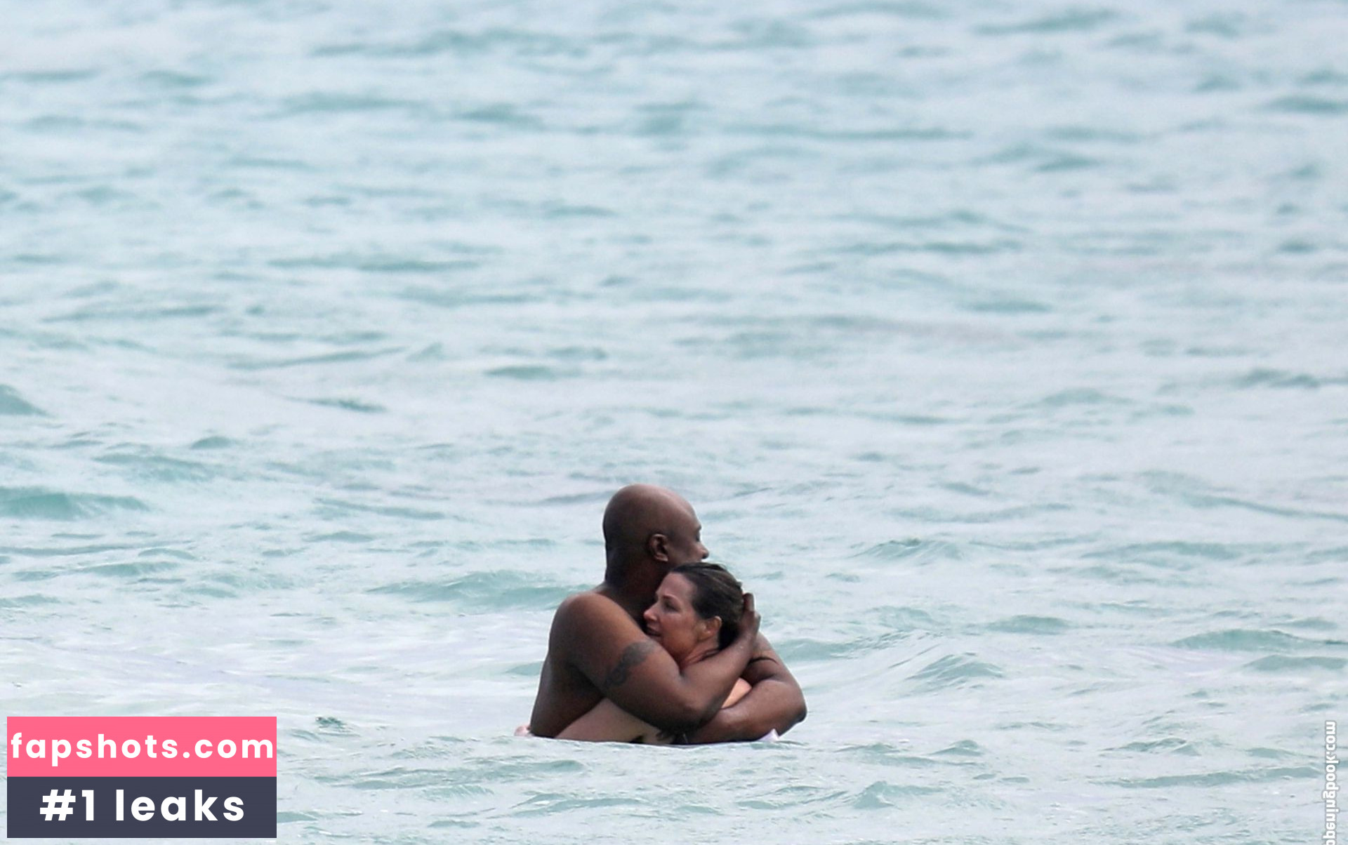 Martha Louise gallery photo #19