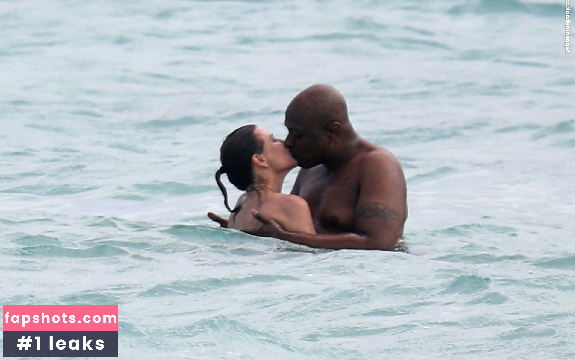 Martha Louise gallery photo #23