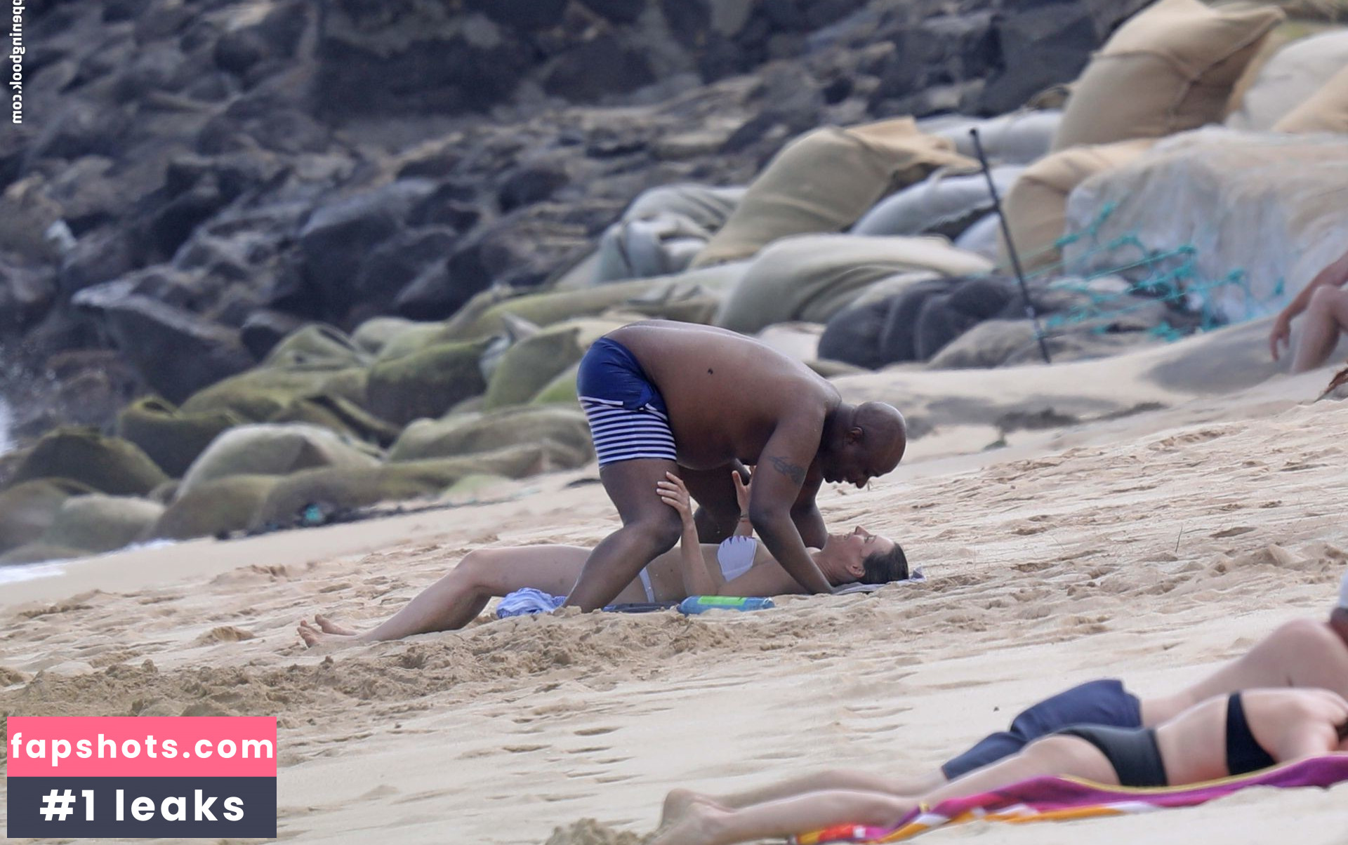 Martha Louise gallery photo #29