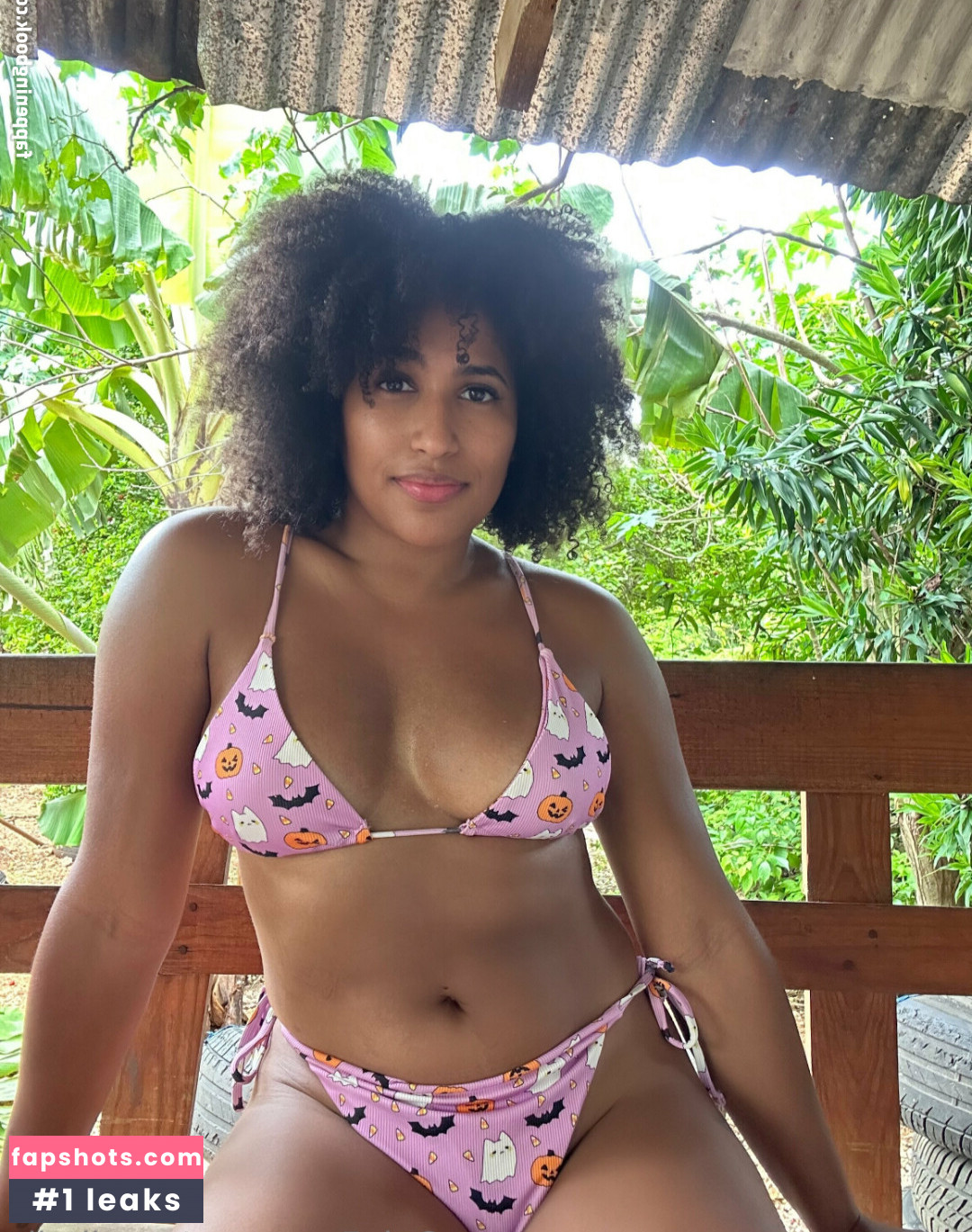 Marti Belle gallery photo #19