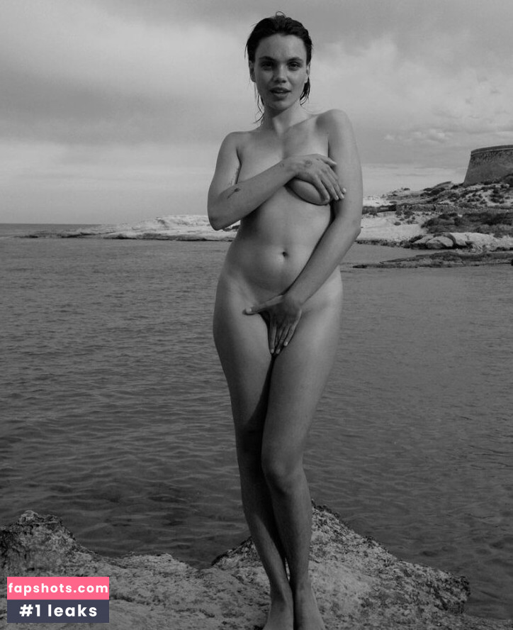 Martina Cariddi gallery photo #5