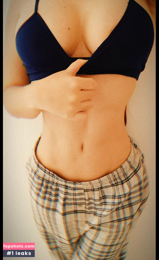 Martina De Caramelo Nude Leaks OnlyFans Photos #8 - LeakJerk