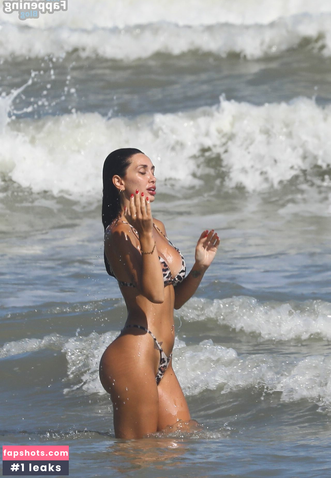 Martina Di Maria gallery photo #13