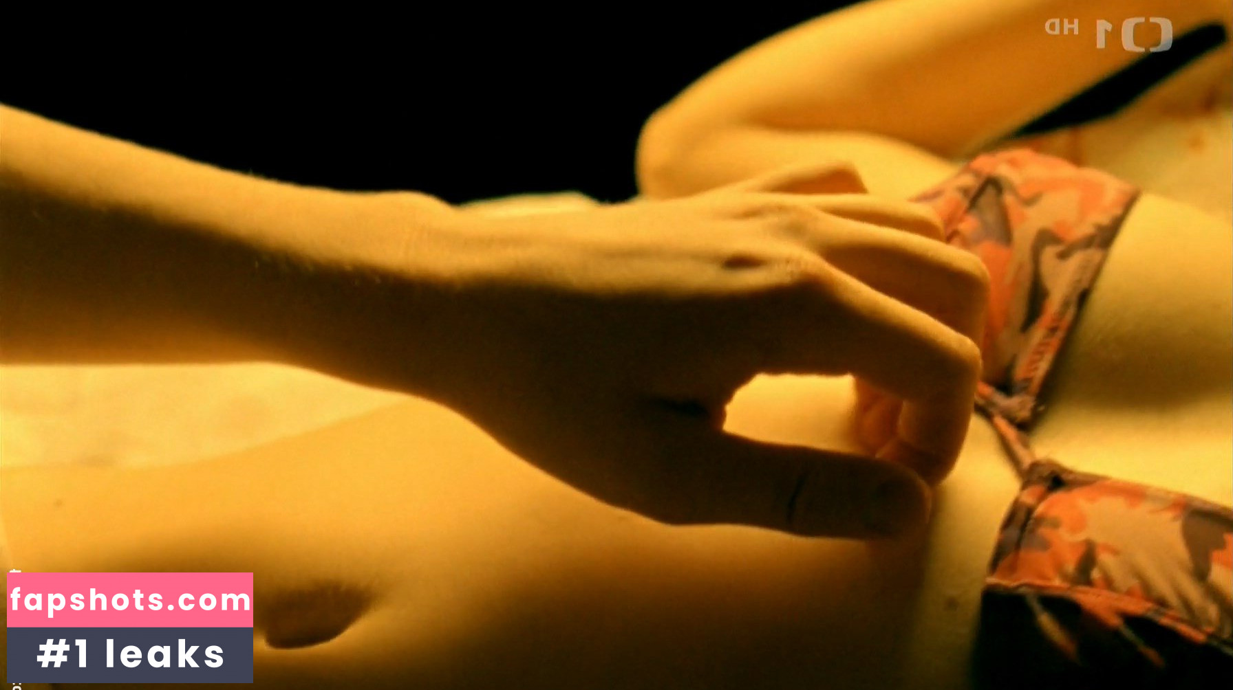 Martina Klirova gallery photo #5