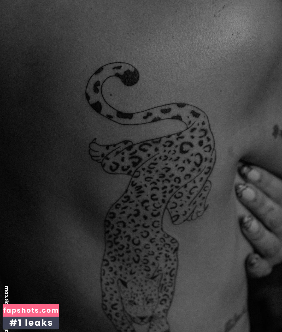 Martina La Peligrosa gallery photo #15