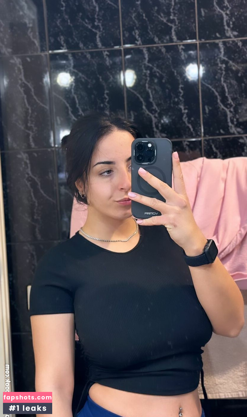 Martina Lucarelli gallery photo #22