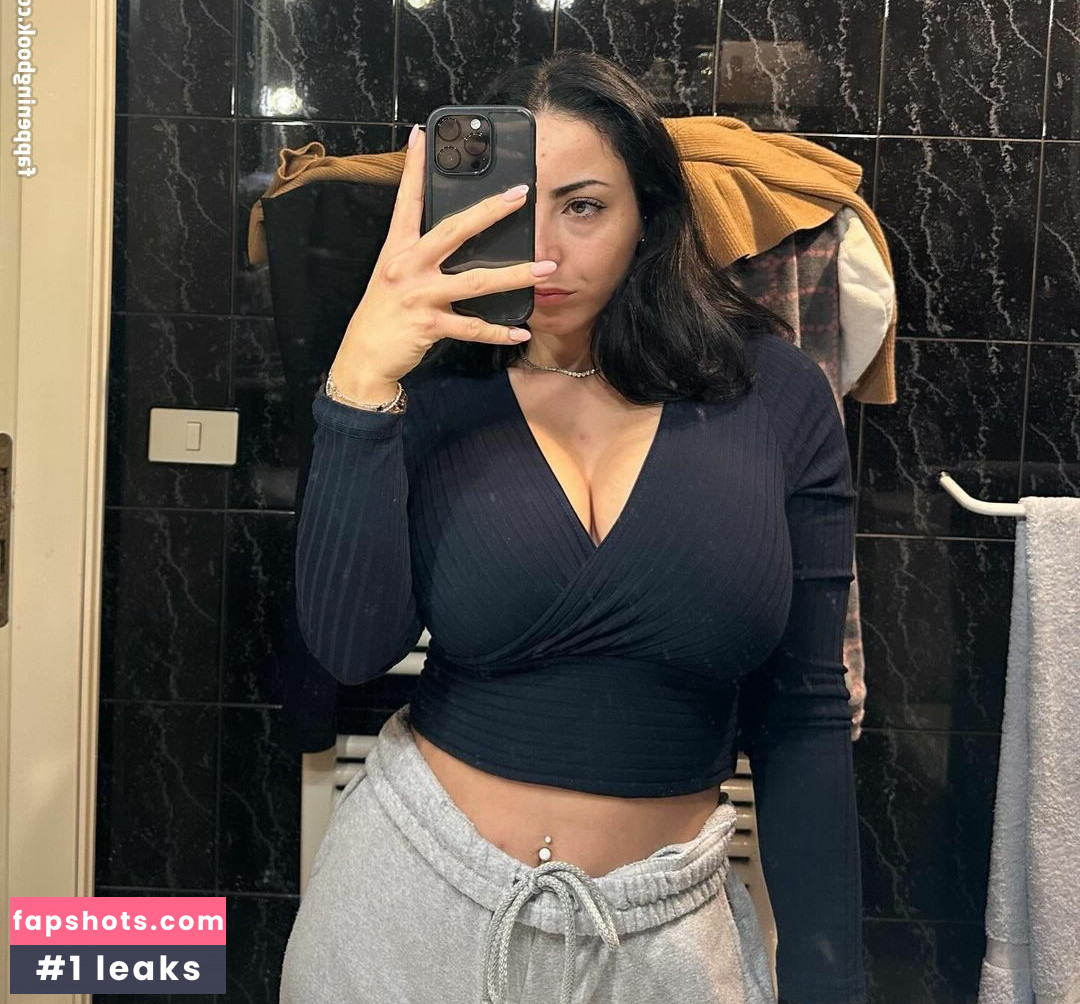 Martina Lucarelli gallery photo #28