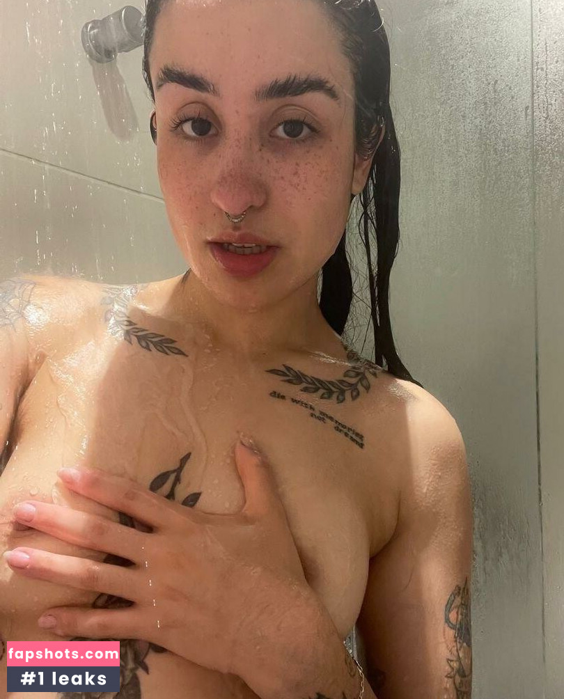 Martina Oliveira gallery photo #25