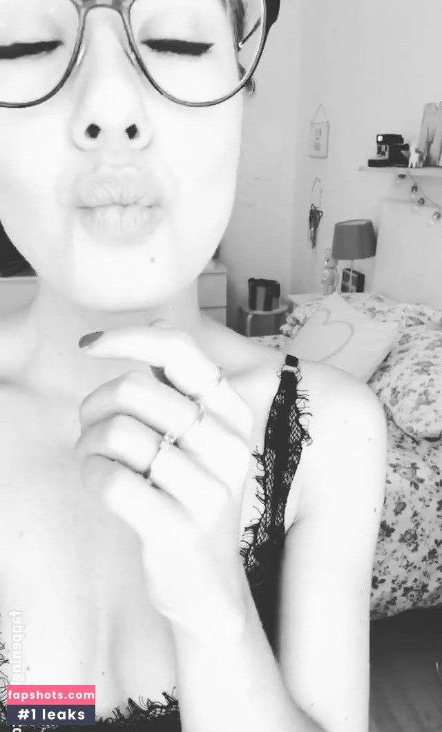 Martina Pinto gallery photo #40