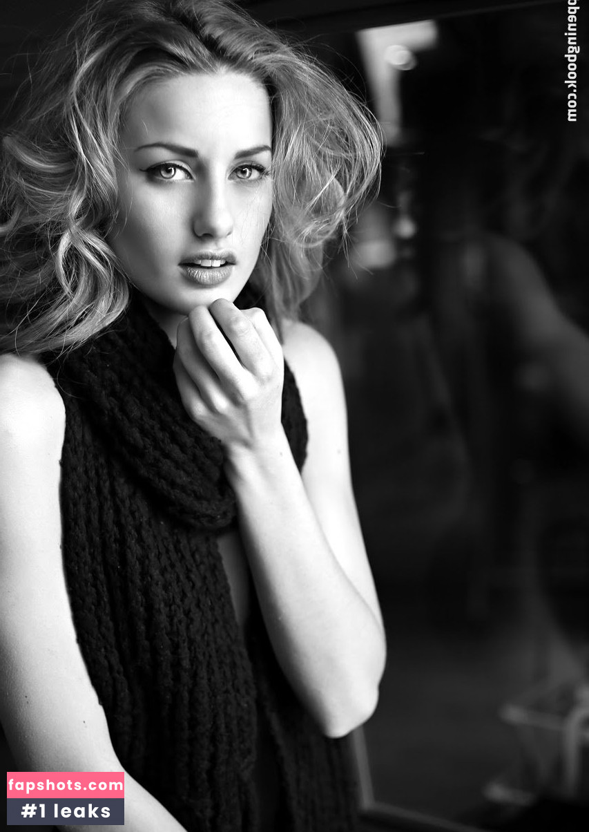 Martina Ramundo gallery photo #25