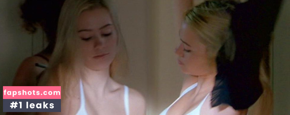 Martina Stella gallery photo #52