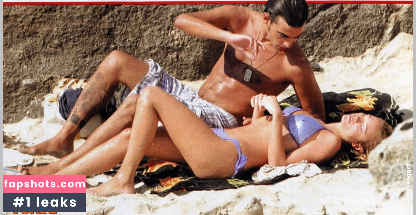 Martina Stella gallery photo #58