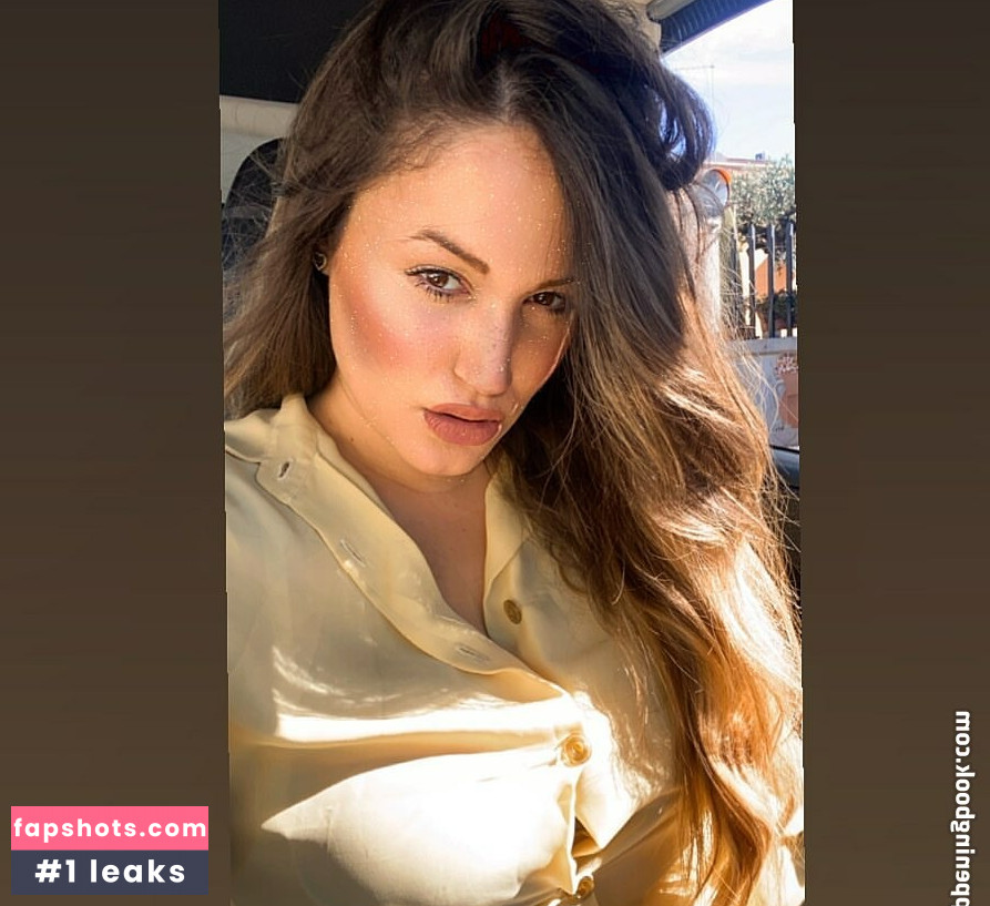 Martina Tomasso gallery photo #4