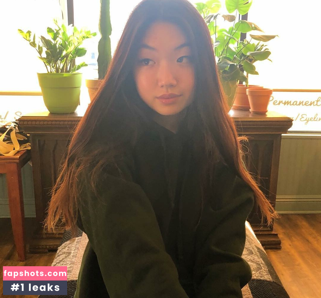 Maru Lee gallery photo #25