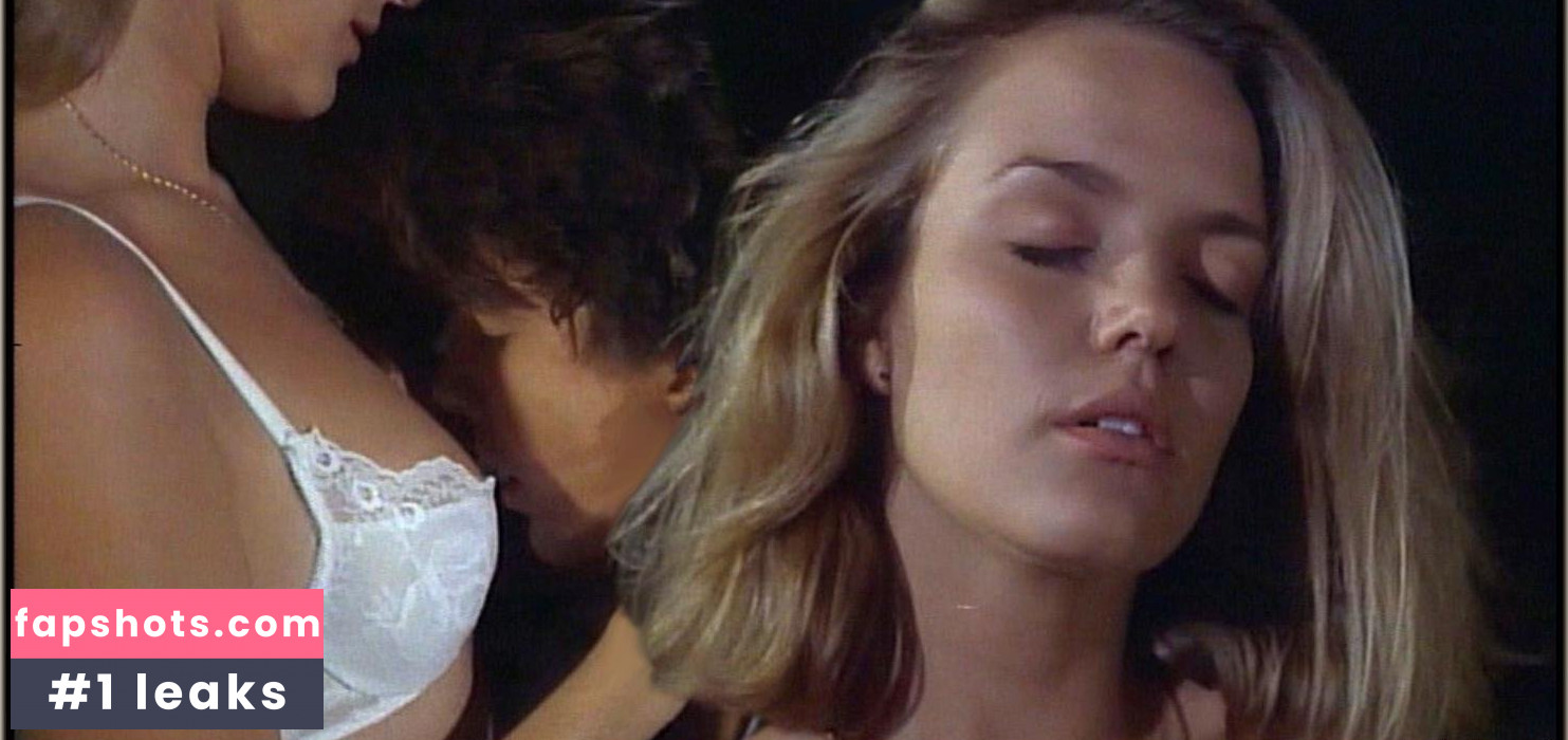 Mary Ann Mixon nude babe gallery