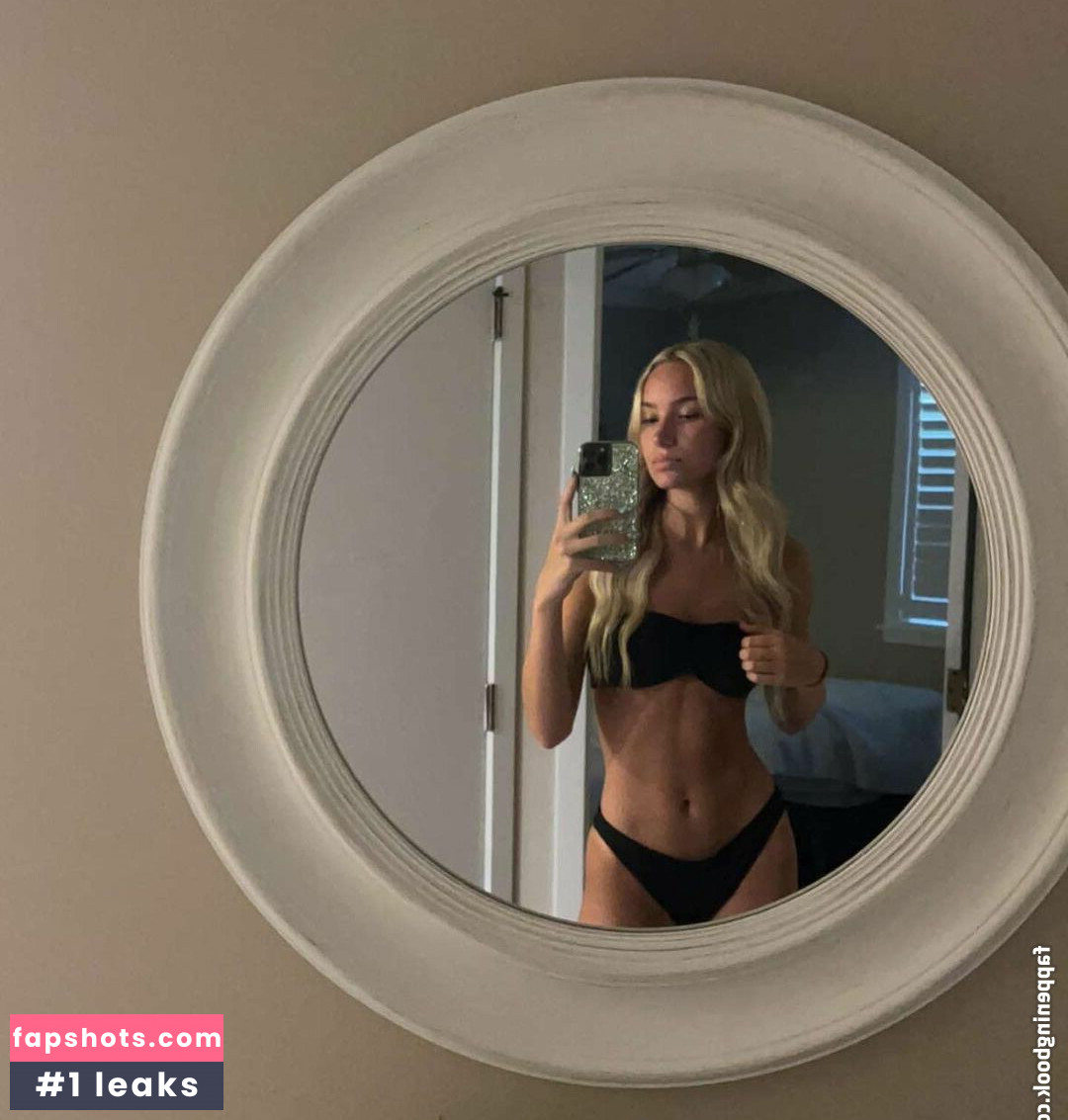 Mary Canterbury gallery photo #2