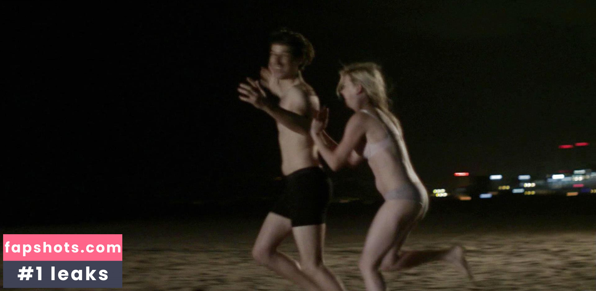 Mary Elizabeth Ellis gallery photo #3