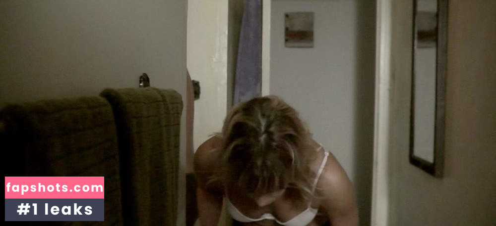 Mary Elizabeth Ellis gallery photo #9