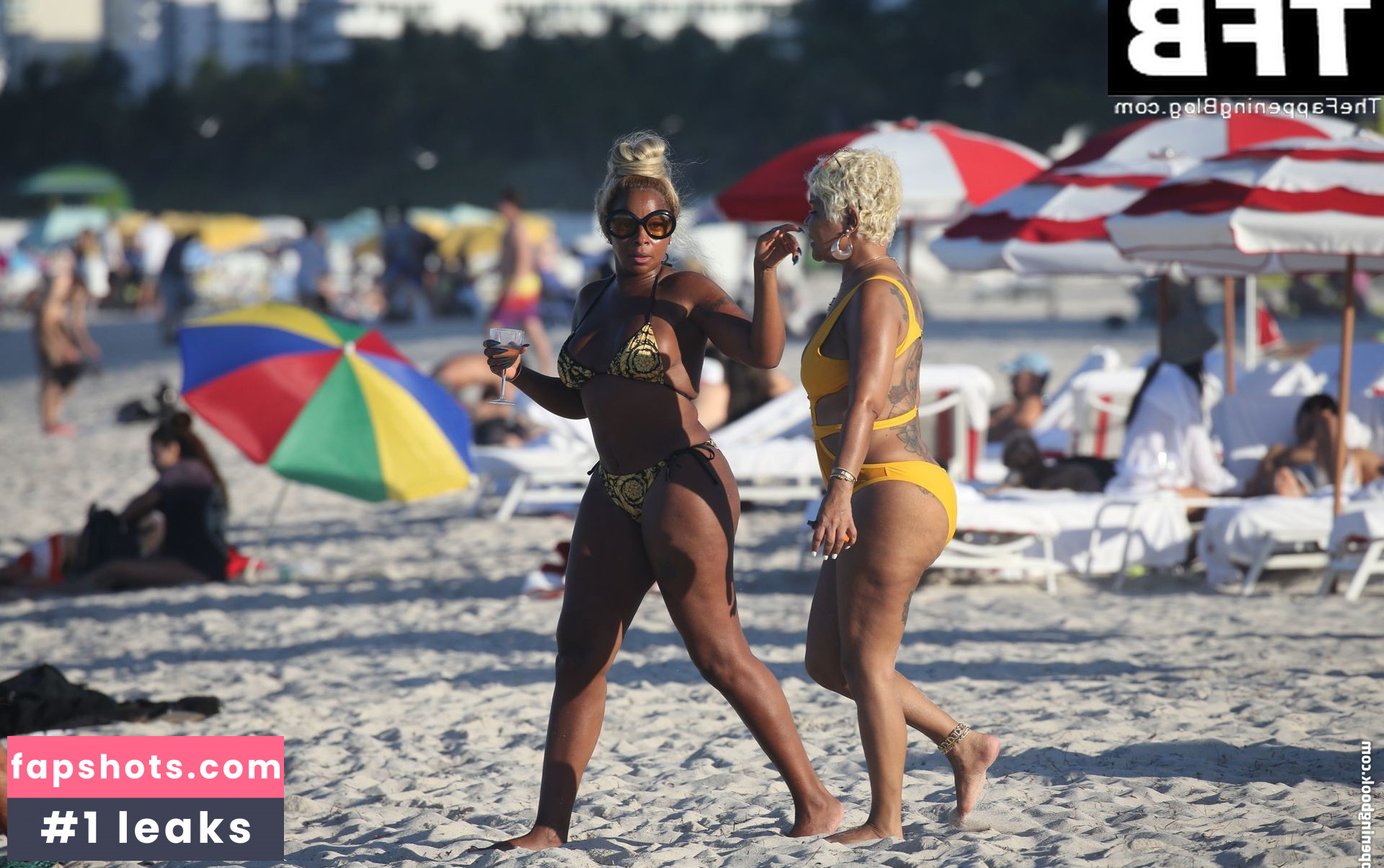 Mary J. Blige gallery photo #123