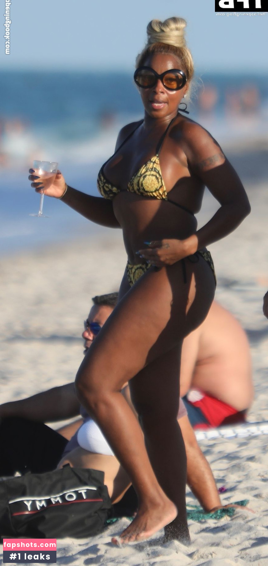 Mary J. Blige gallery photo #126