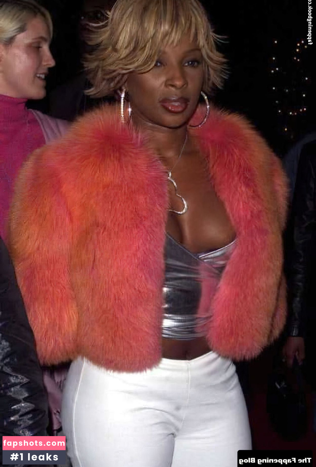 Mary J. Blige gallery photo #148