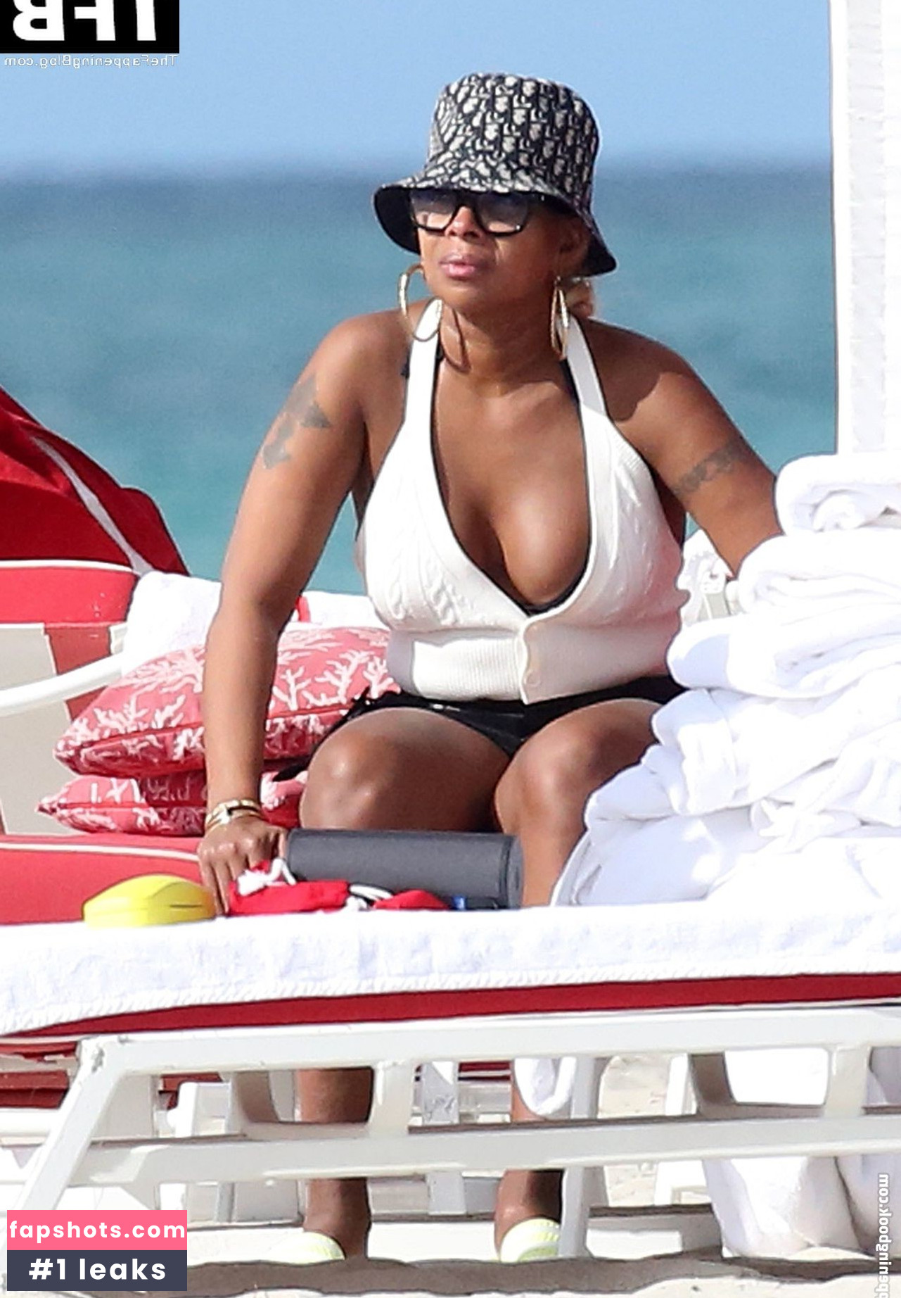 Mary J. Blige gallery photo #174