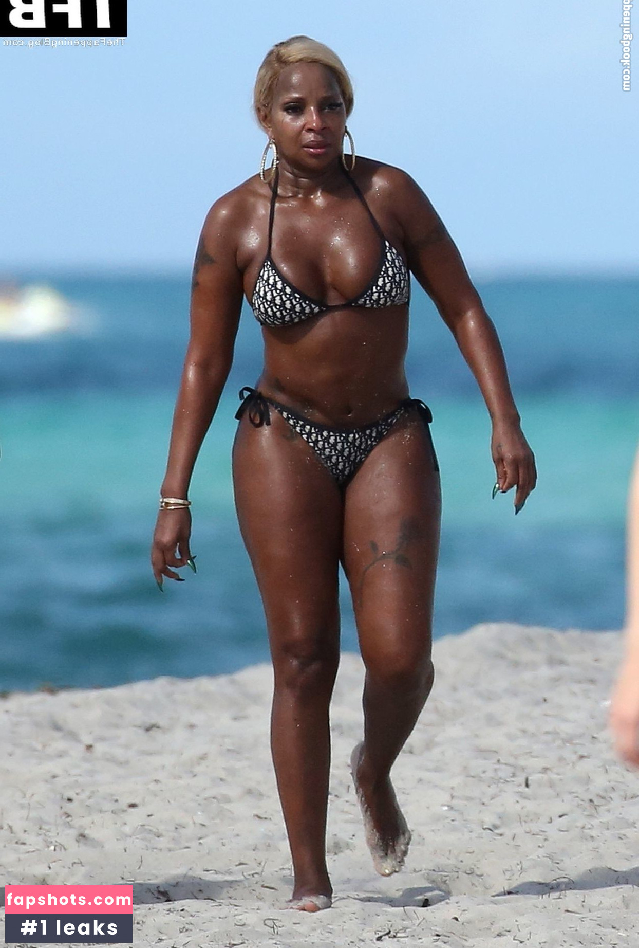 Mary J. Blige gallery photo #190