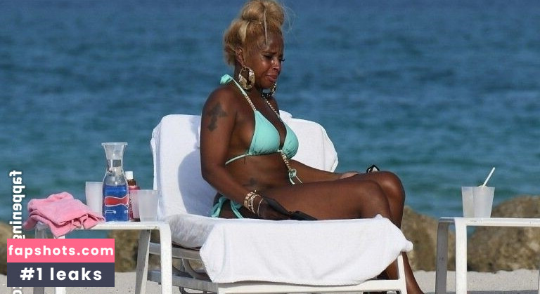 Mary J. Blige gallery photo #31