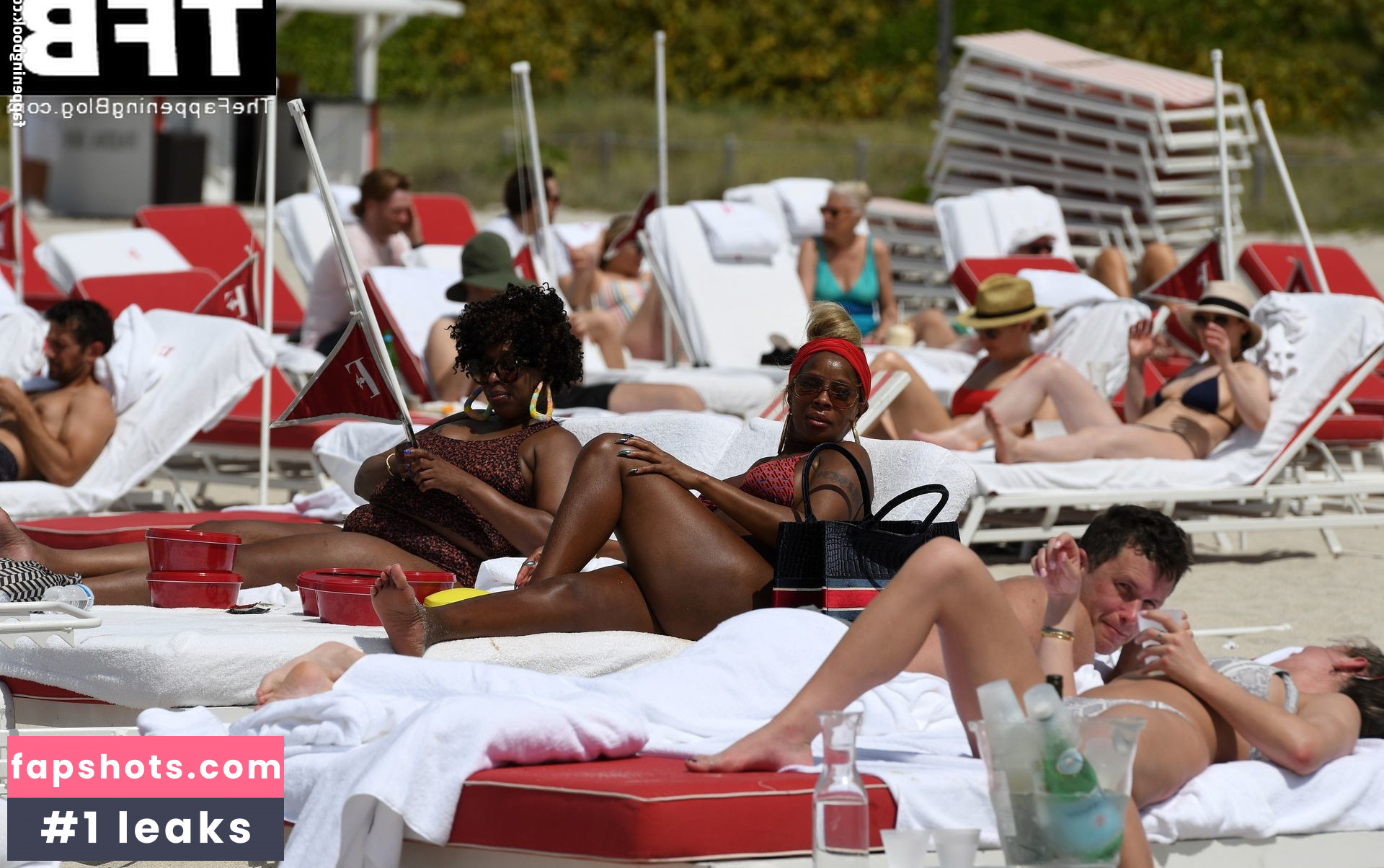 Mary J. Blige gallery photo #53