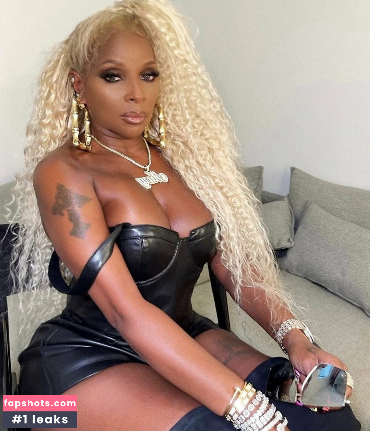 Mary J. Blige gallery photo #7