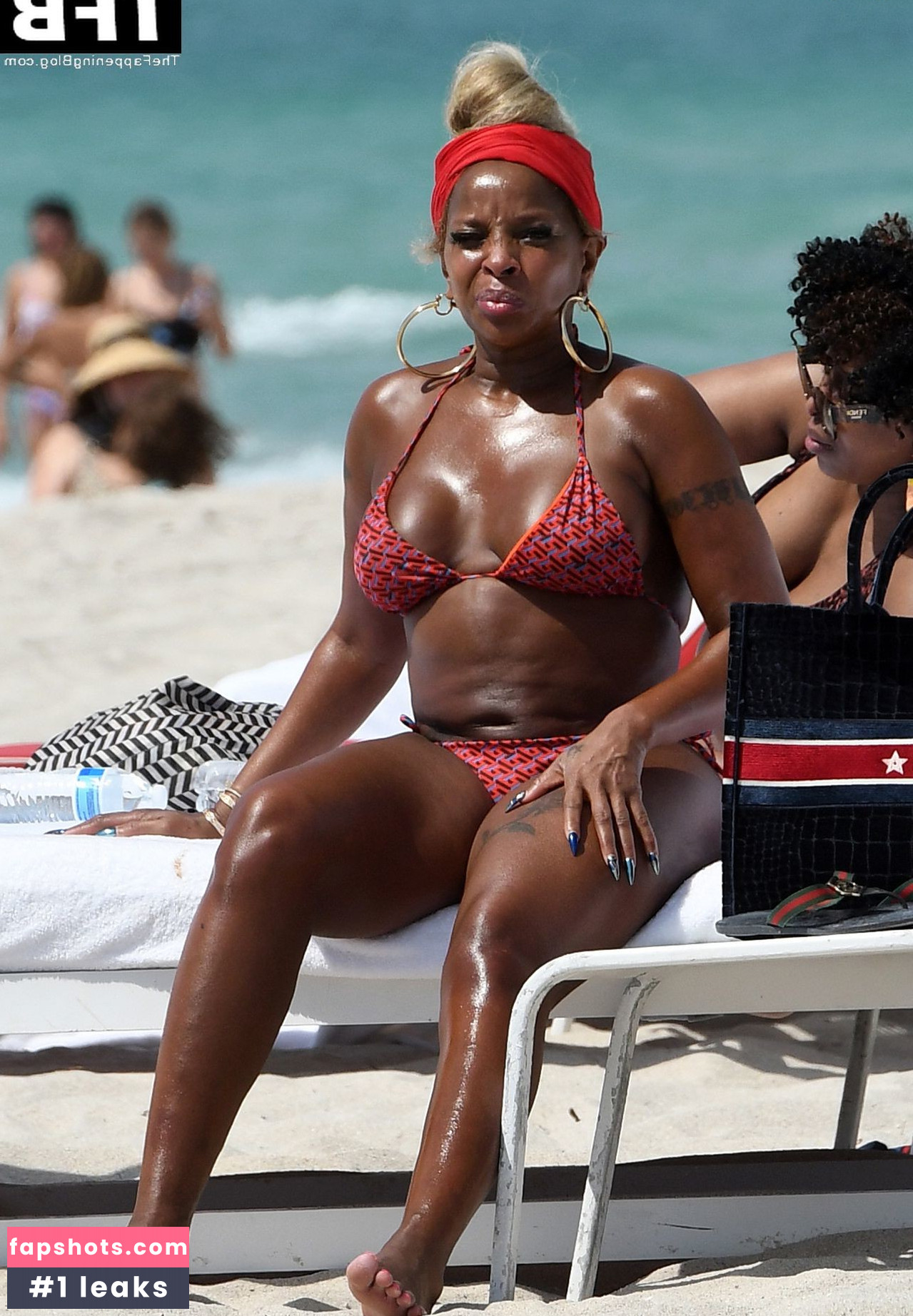 Mary J. Blige gallery photo #69