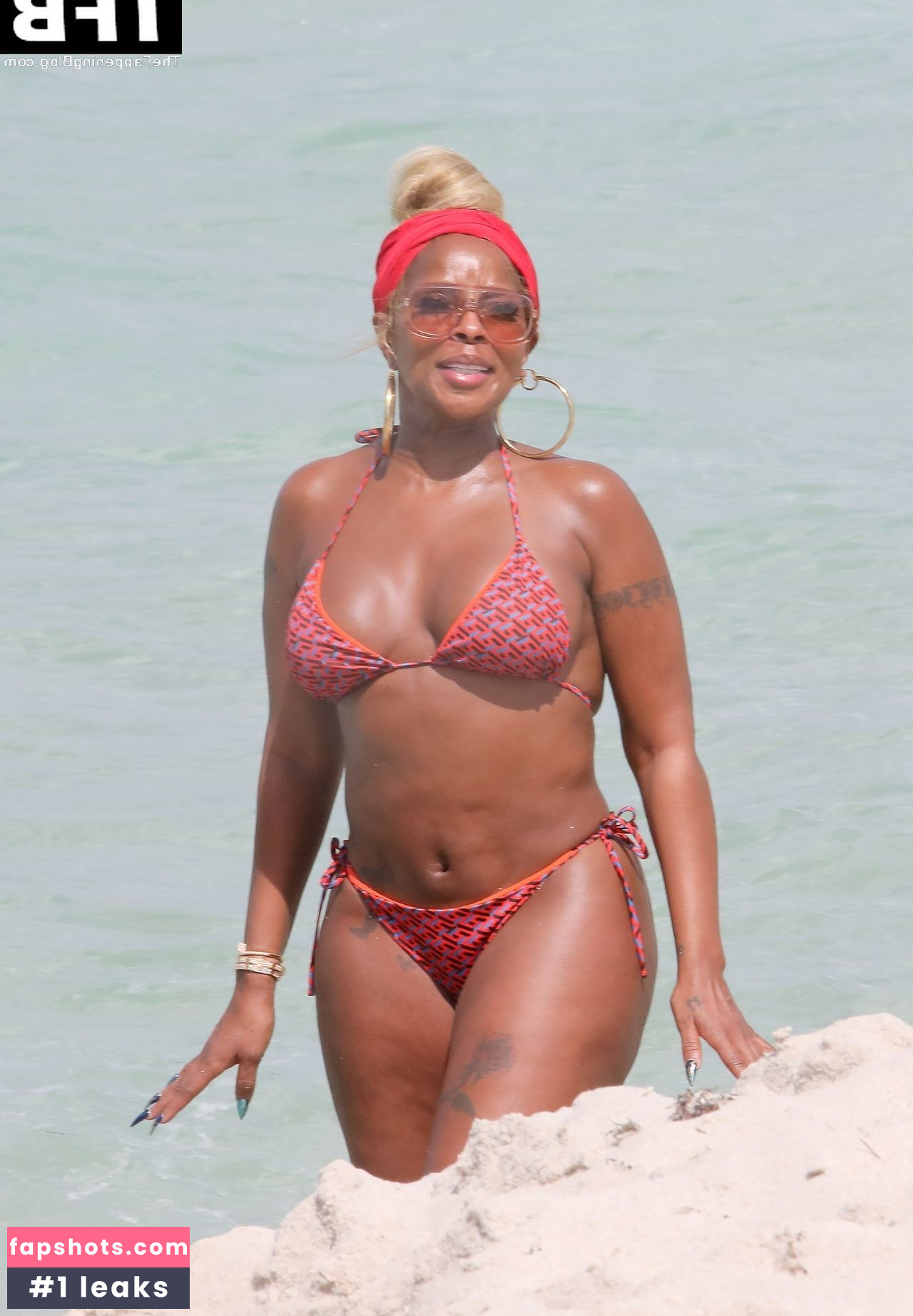 Mary J. Blige gallery photo #79