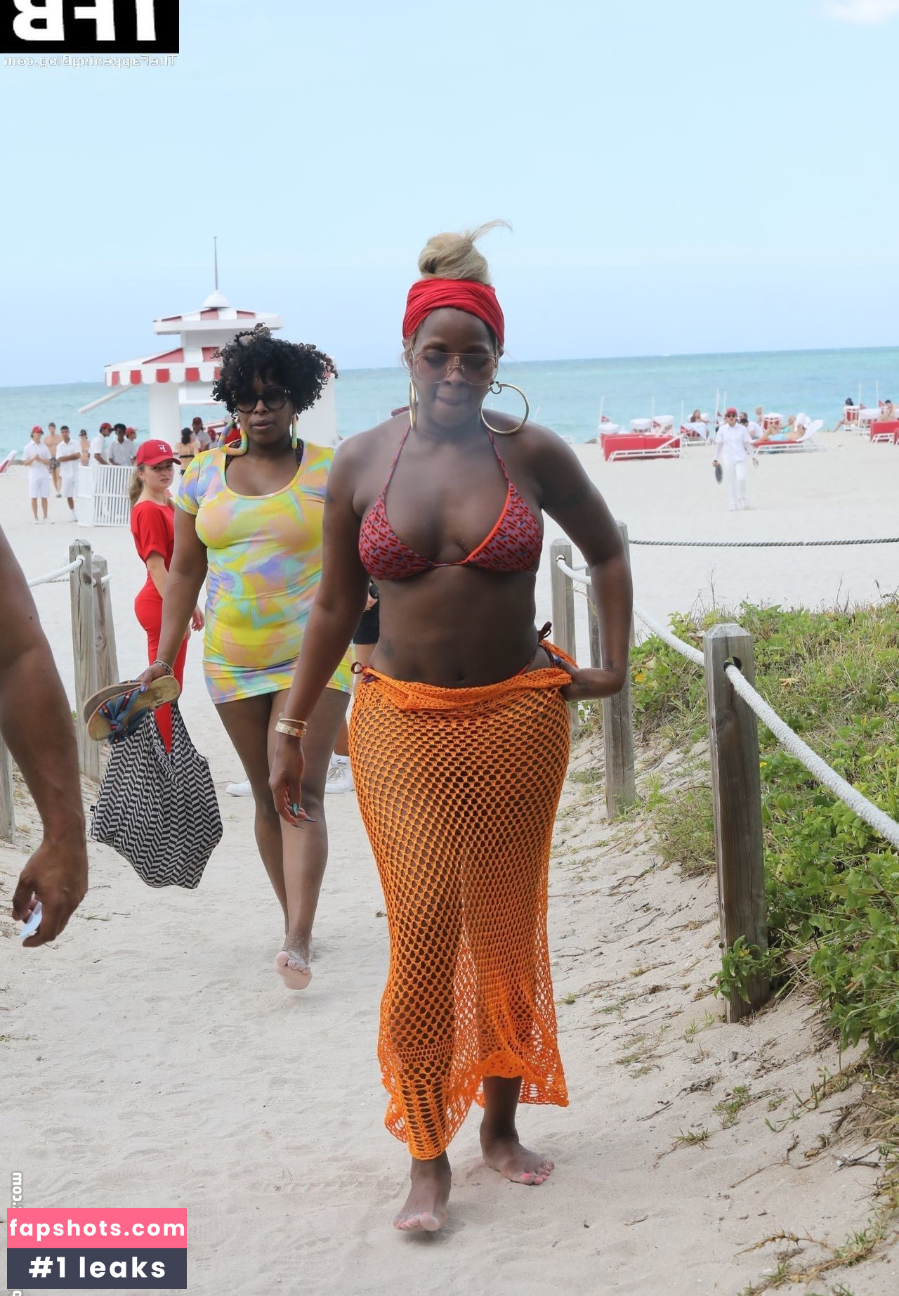 Mary J. Blige gallery photo #87