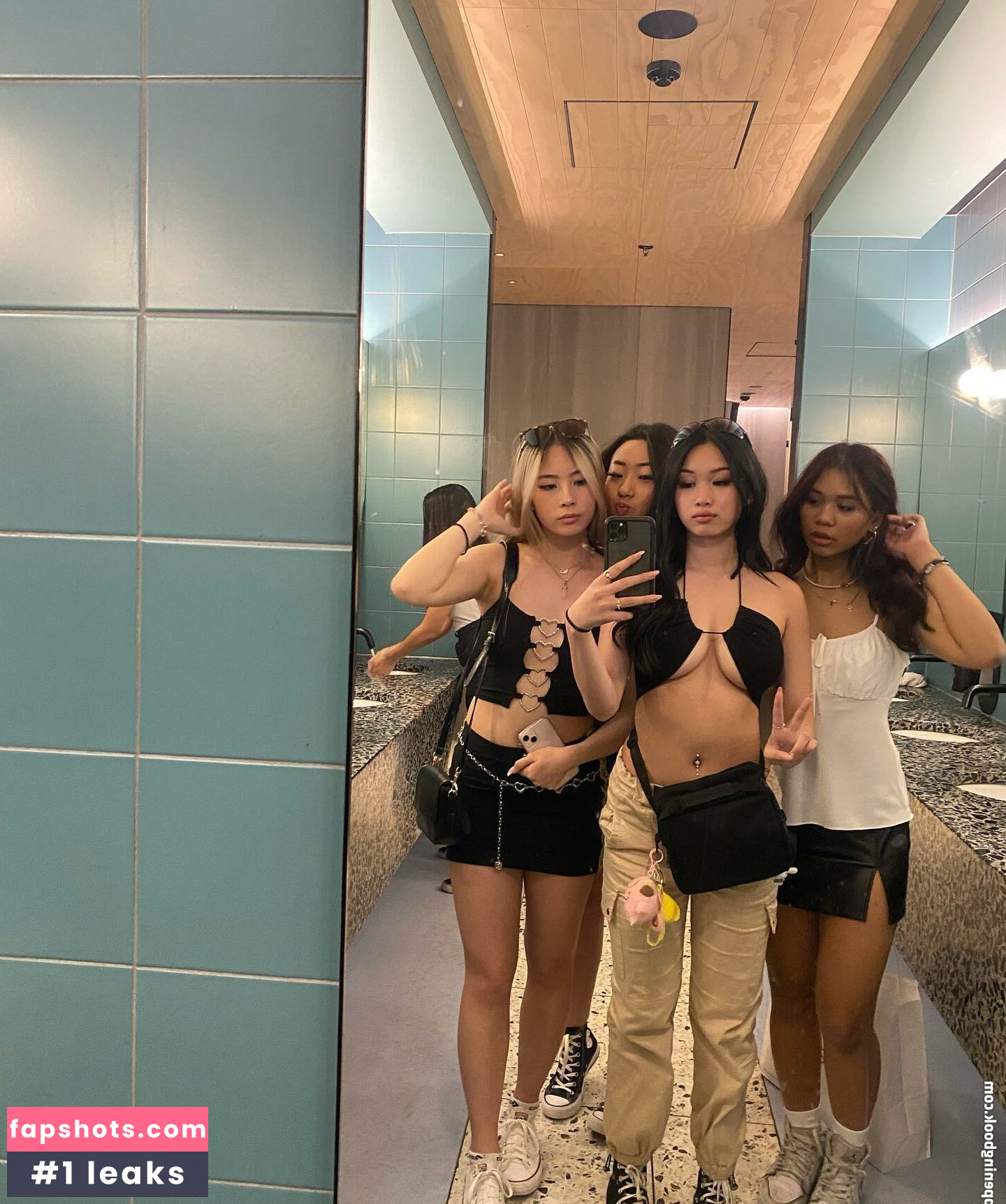 Mary Lim gallery photo #4