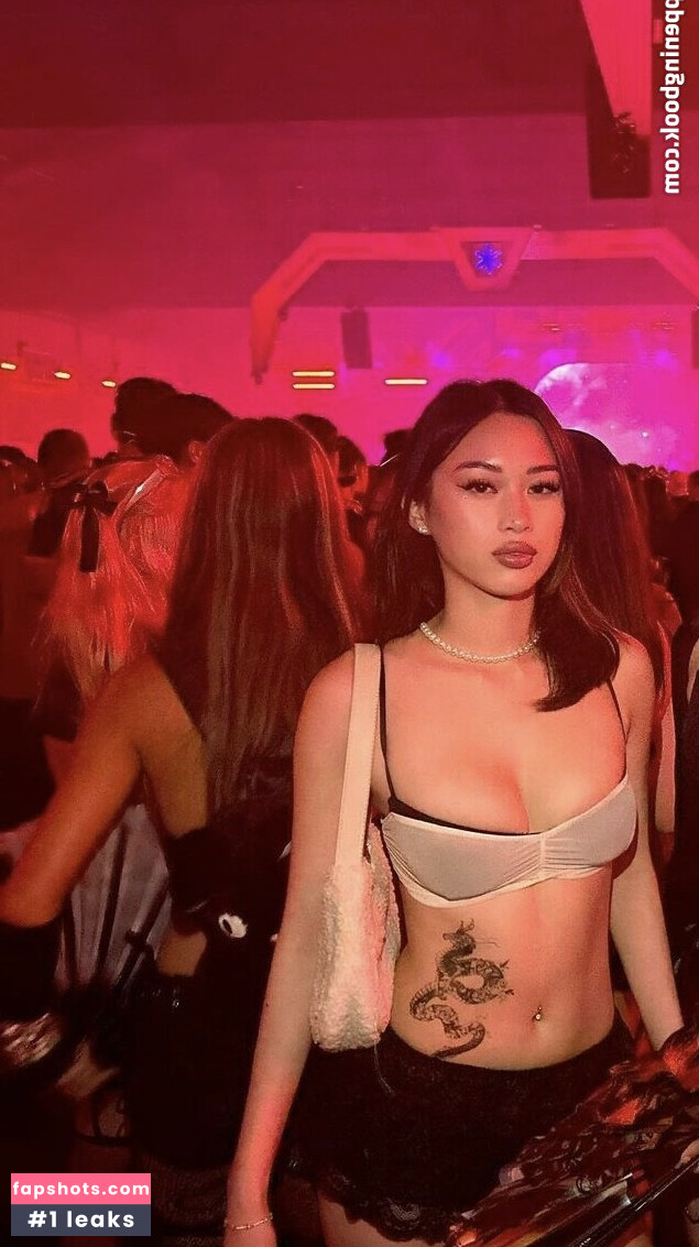 Mary Lim nude babe gallery