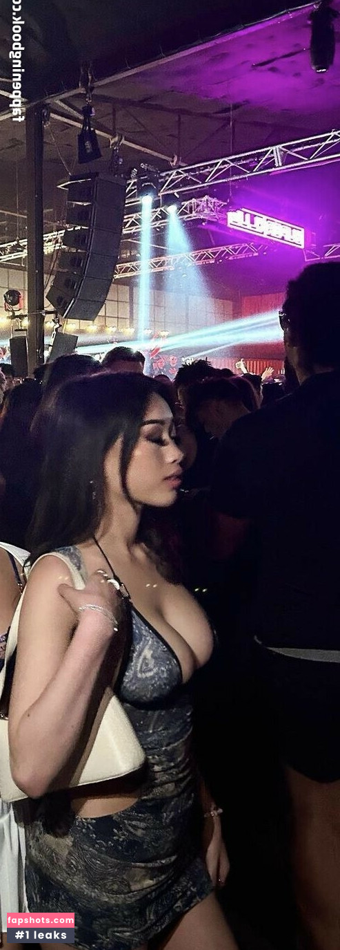 Mary Lim gallery photo #8