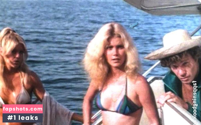 Mary Louise Weller gallery photo #12