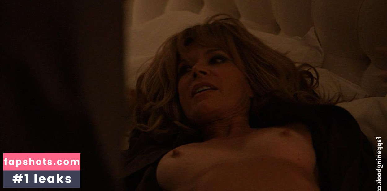 Mary-Margaret Humes gallery photo #2